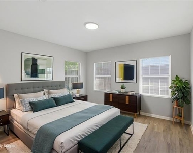 2211 Wilbur Street - Photo Thumbnail 9