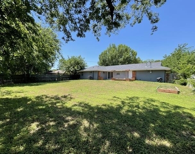 4828 Grove Street - Photo Thumbnail 10