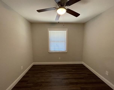 4828 Grove Street - Photo Thumbnail 6