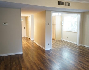 608 Hillcrest Street - Photo Thumbnail 12