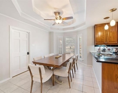 1000 Raven Bend Court - Photo Thumbnail 25