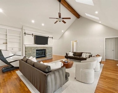 1000 Raven Bend Court - Photo Thumbnail 26