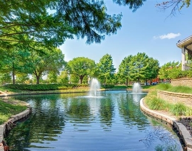 1000 Raven Bend Court - Photo Thumbnail 3