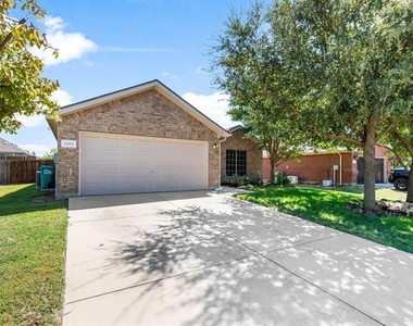 3504 Northpointe Drive - Photo Thumbnail 1