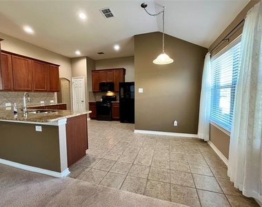 3504 Northpointe Drive - Photo Thumbnail 7
