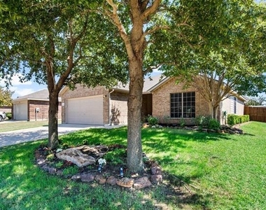 3504 Northpointe Drive - Photo Thumbnail 3