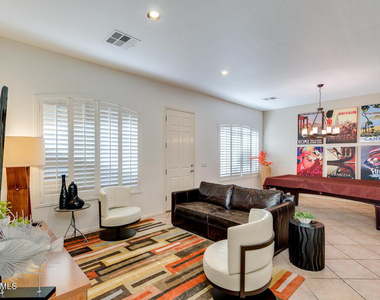 2037 W Periwinkle Way - Photo Thumbnail 8