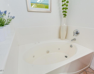 2037 W Periwinkle Way - Photo Thumbnail 24