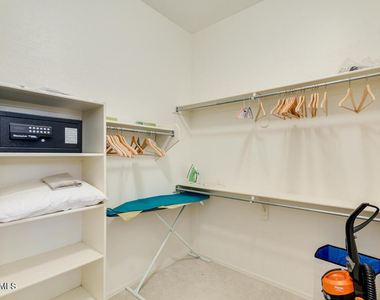 2037 W Periwinkle Way - Photo Thumbnail 23