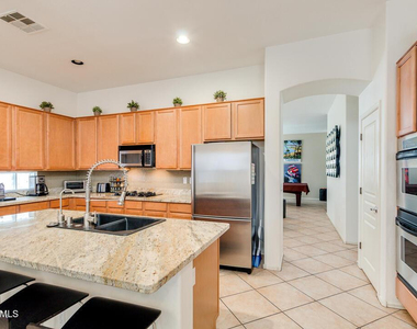 2037 W Periwinkle Way - Photo Thumbnail 12