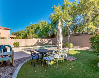 2037 W Periwinkle Way - Photo Thumbnail 33
