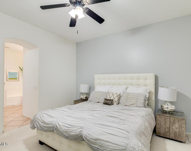 2037 W Periwinkle Way - Photo Thumbnail 20