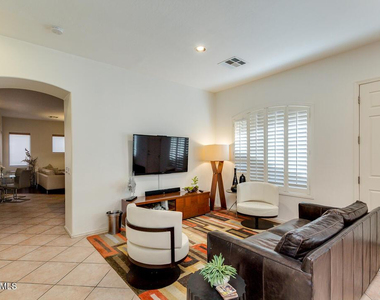 2037 W Periwinkle Way - Photo Thumbnail 7