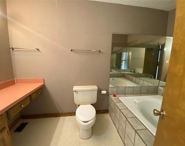 143 Private Road 1509 - Photo Thumbnail 7