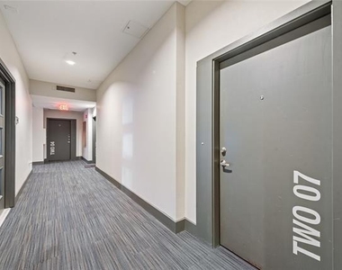 5609 Smu Boulevard - Photo Thumbnail 5