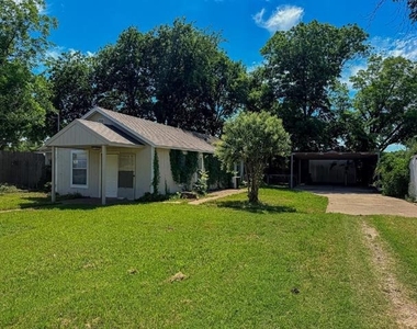 1705 N Robinson Street - Photo Thumbnail 1