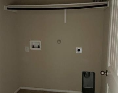 2406 Fall Court - Photo Thumbnail 7