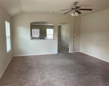 2406 Fall Court - Photo Thumbnail 4