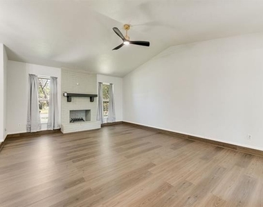 1656 Glenhill Lane - Photo Thumbnail 6