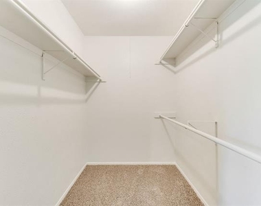 1656 Glenhill Lane - Photo Thumbnail 17
