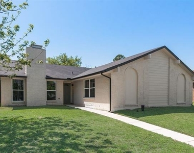 1656 Glenhill Lane - Photo Thumbnail 2