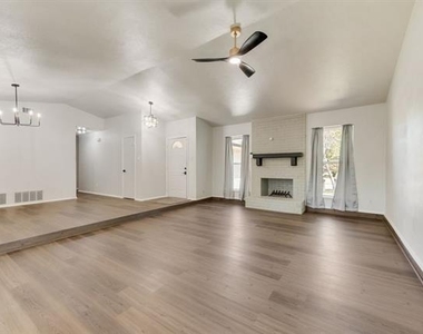 1656 Glenhill Lane - Photo Thumbnail 7