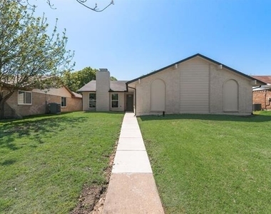 1656 Glenhill Lane - Photo Thumbnail 3