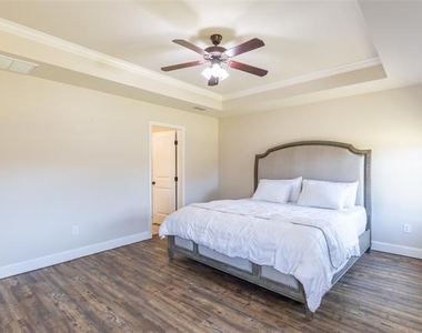 349 Whiterock Drive - Photo Thumbnail 10