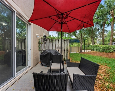 2264 Salerno Circle - Photo Thumbnail 28