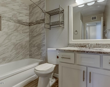 1527 W Huntington Drive - Photo Thumbnail 5