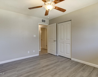 1527 W Huntington Drive - Photo Thumbnail 7