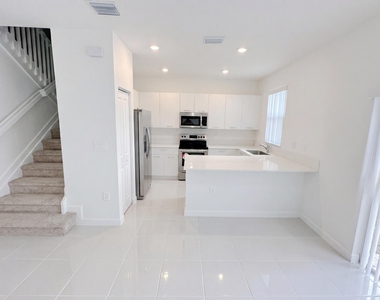 12432 Nw 23rd Court - Photo Thumbnail 4