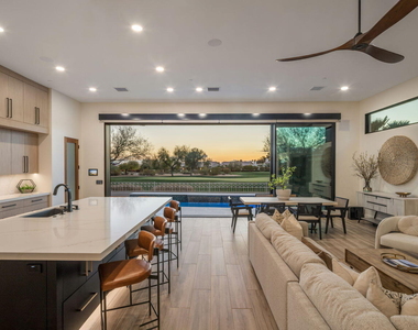 17444 N 79th Street - Photo Thumbnail 6