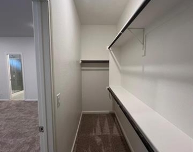 1203 Mill Place - Photo Thumbnail 12