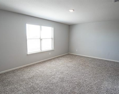 3012 Villegas Way - Photo Thumbnail 21