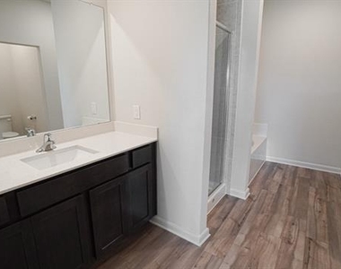 3012 Villegas Way - Photo Thumbnail 13
