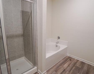 3012 Villegas Way - Photo Thumbnail 17