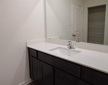 3012 Villegas Way - Photo Thumbnail 16