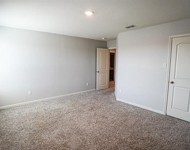 3012 Villegas Way - Photo Thumbnail 23