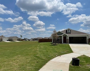 7728 Skier Drive - Photo Thumbnail 2