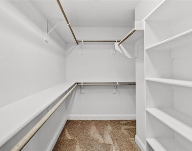 4941 Shore Crest Drive - Photo Thumbnail 27