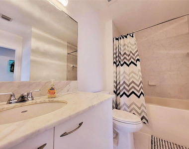 133 Ne 2nd Avenue - Photo Thumbnail 4