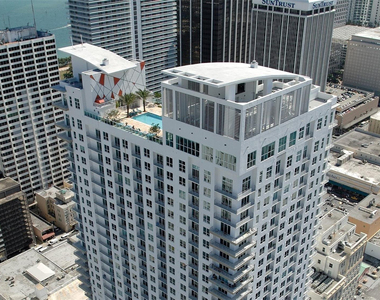 133 Ne 2nd Avenue - Photo Thumbnail 1