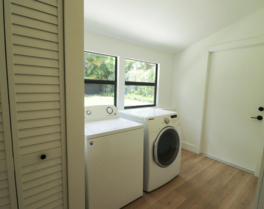 2101 Riverland Road - Photo Thumbnail 10