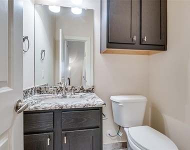 4323 Dickason Avenue - Photo Thumbnail 6