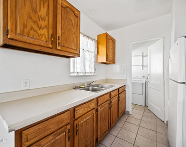 3903 N 12th Street - Photo Thumbnail 6
