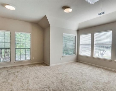 1905 Marshall Drive - Photo Thumbnail 20