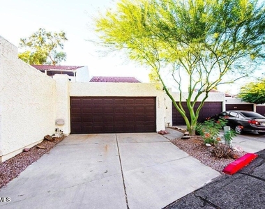 1530 S River Drive - Photo Thumbnail 6