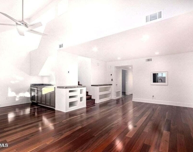 1530 S River Drive - Photo Thumbnail 2