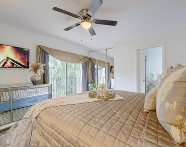 2903 Sw 11th Place N - Photo Thumbnail 5